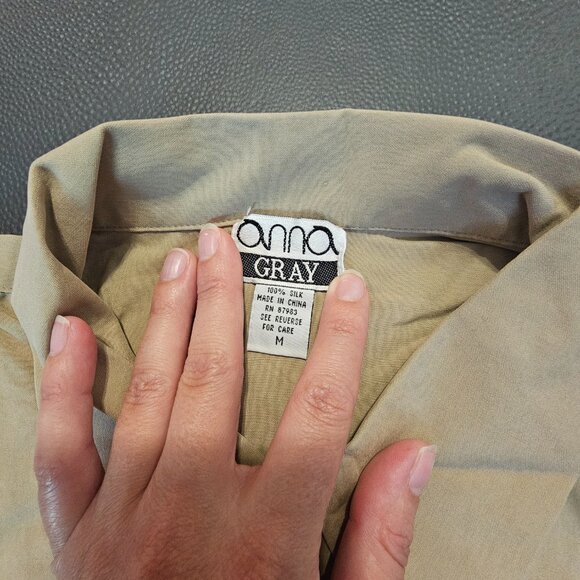 Anna Gray Silk Blouse - Picture 5 of 5